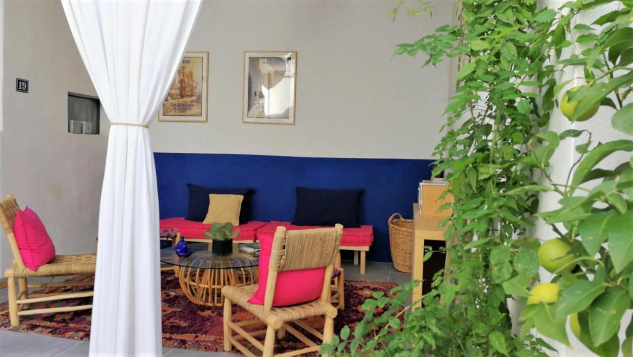 Chambres Dhotes Cocon Du Sud Nimes Bagian luar foto
