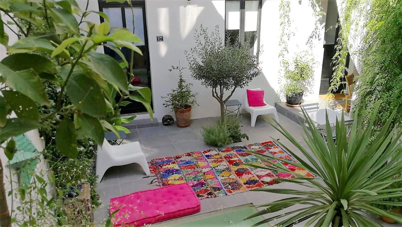 Chambres Dhotes Cocon Du Sud Nimes Bagian luar foto